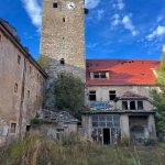 Knast Gräfentonna: Turm und Gebäude im Innenhof